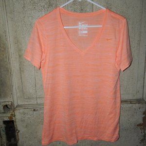 Nike Athletic Cut V Neck Tee Shirt Womens Size Large (N-12)